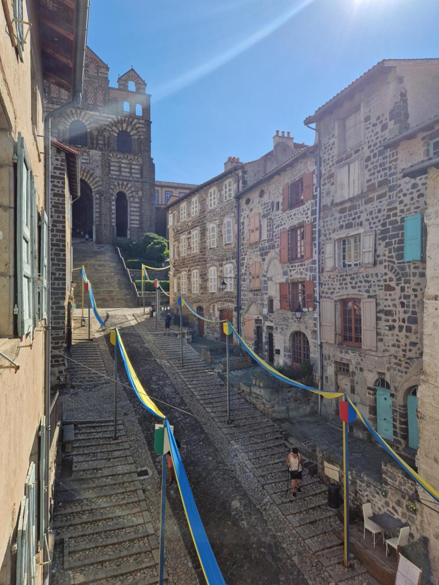 Gite Des Tables - Cathedrale, Coeur Historique, Vue Le Puy-en-Velay Eksteriør bilde
