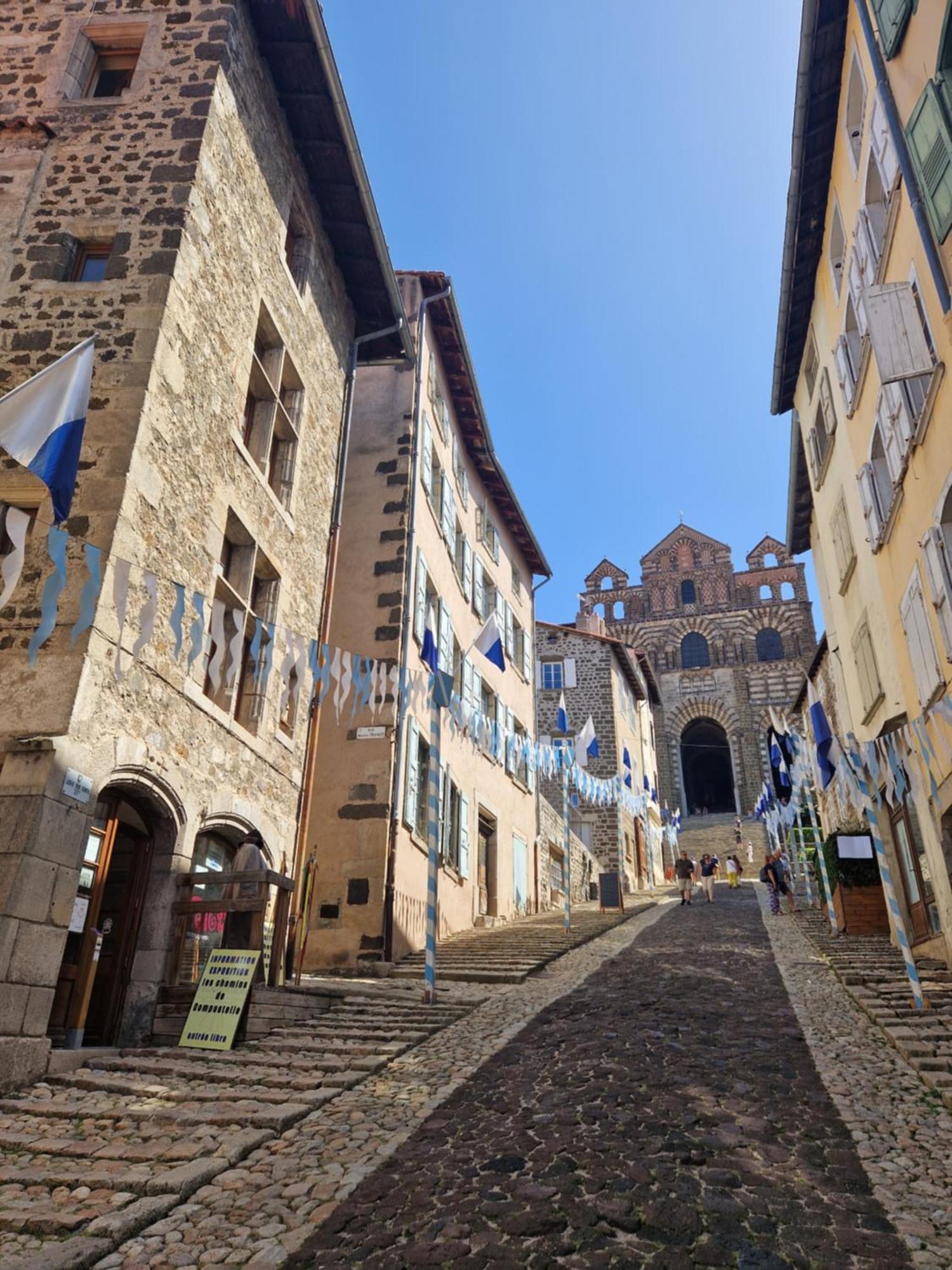 Gite Des Tables - Cathedrale, Coeur Historique, Vue Le Puy-en-Velay Eksteriør bilde